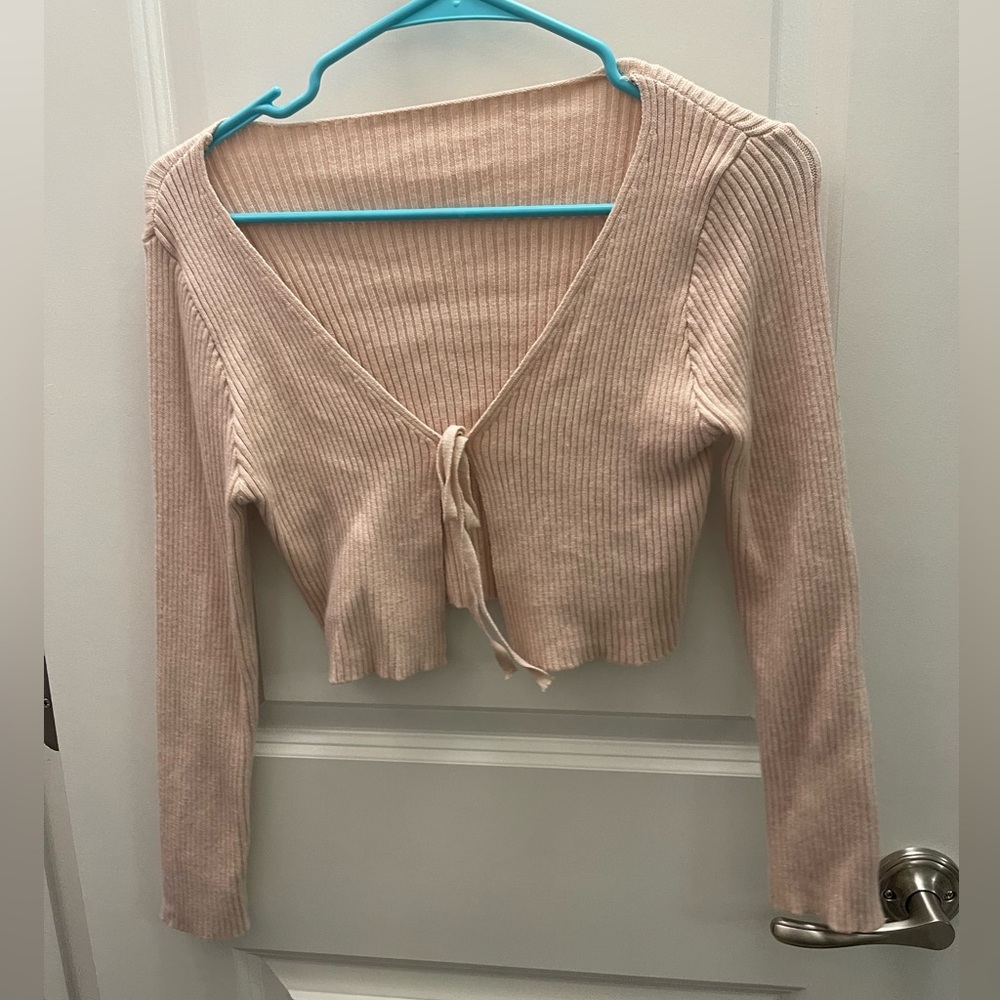 Knit neutral cropped cardigan
